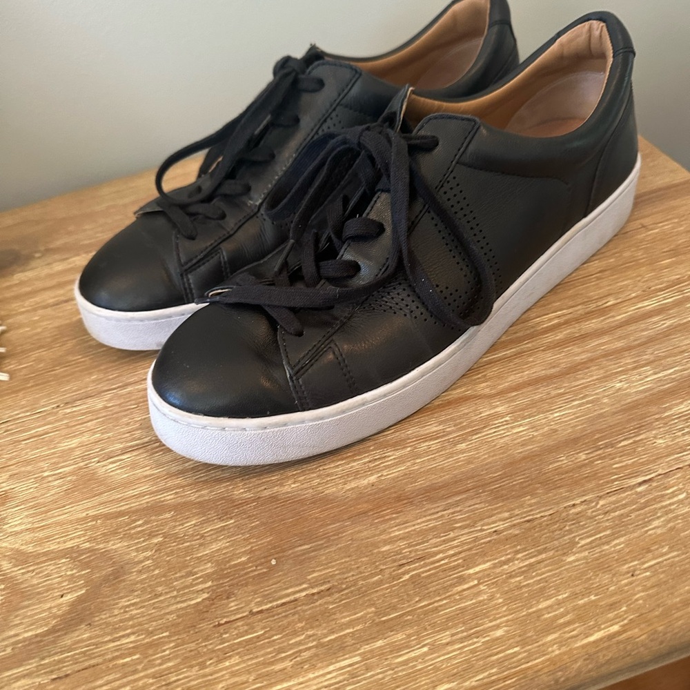 Vionic Black Sneakers